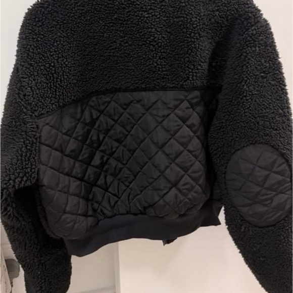 ALO Yoga Women's Black Sherpa edge bomber Jacket - Picture 5 of 5